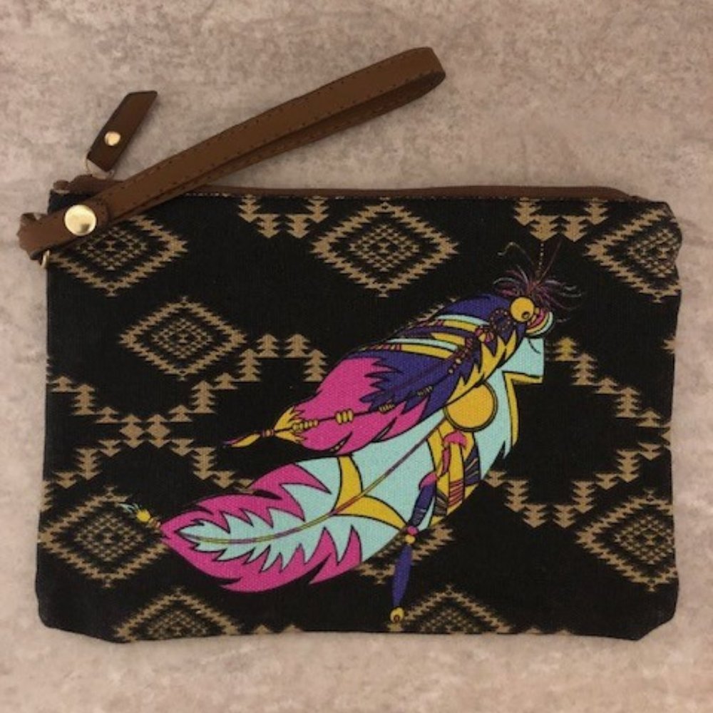 3/$12 Printed Canvas Wristlet EUC